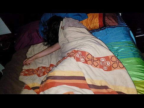 ❤️ Semeordea bere amaorde gazteari errieta egiten dio lo egiten duen bitartean. ☑ Super pornoa pornoan eu.pornolymp.ru ️❤