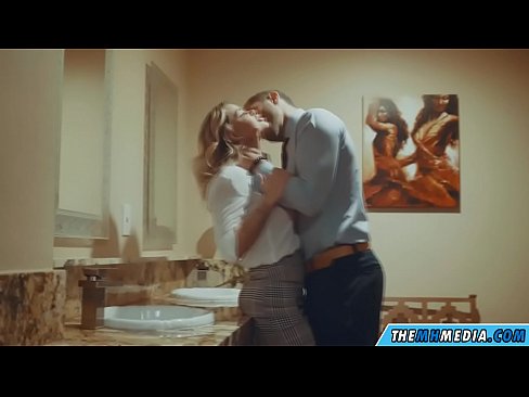 ❤️ Ilehoria busti batek komun publiko batean seduzitzen zaituenean ☑ Super pornoa pornoan eu.pornolymp.ru ️❤